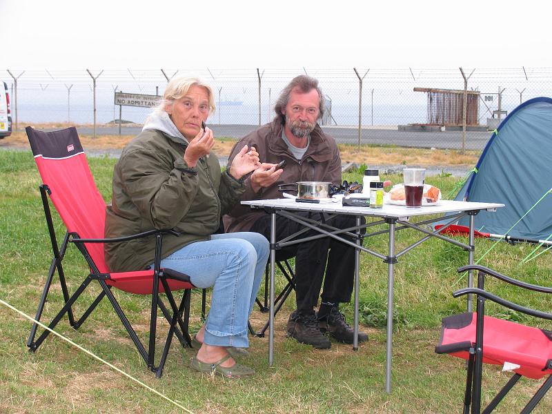 2011-06-14 20-35-35 UK.JPG